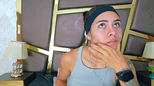 NicoleEsposito online show from October 2025 01:12:02 PM