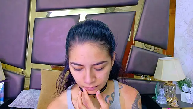 NicoleEsposito online show from March 2026 12:27:02 PM