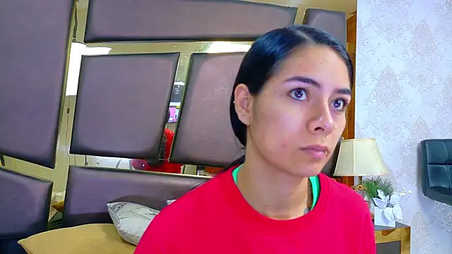 NicoleEsposito online show from April 2026 12:32:02 PM