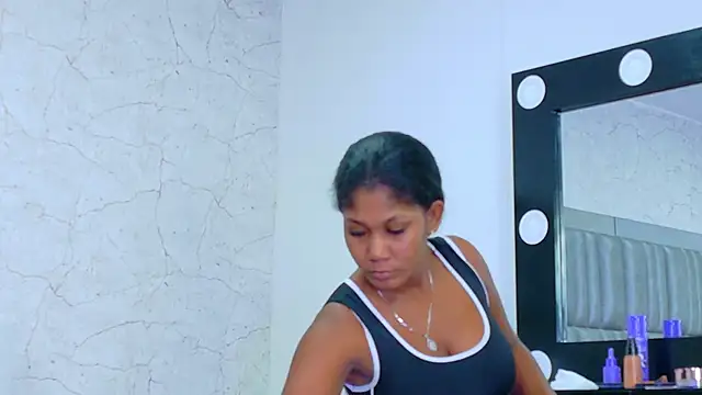 AlisonJaimes online show from November 2025 01:03:02 PM