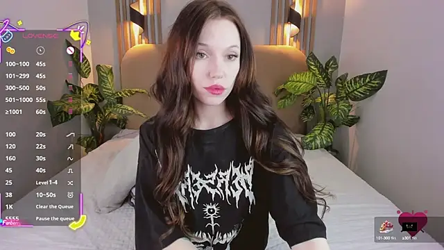 NikkiMiltons online show from September 2025 12:25:02 PM