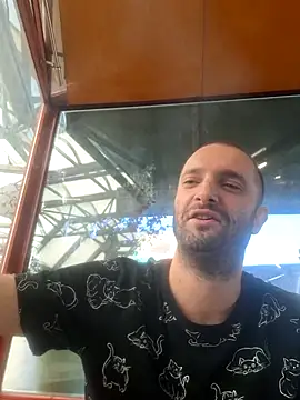 Zlyzloba21 online show from May 2026 01:51:01 PM