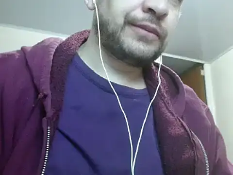 Snapshot of camiloking1720 chatting on February 2025 04:25:01 AM camiloking1720 online show from February 2025 04:25:01 AM