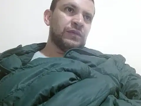 Snapshot of camiloking1720 chatting on February 2025 02:25:01 AM camiloking1720 online show from February 2025 02:25:01 AM
