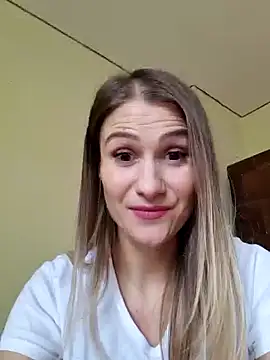 Snapshot of NattyReturn chatting on December 2024 08:17:02 AM NattyReturn online show from December 2024 08:17:02 AM