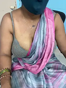 Snapshot of sajeetha chatting on June 2026 11:21:02 PM sajeetha online show from June 2026 11:21:02 PM
