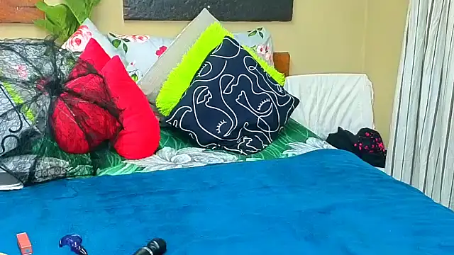 MidnightPassionxx online show from November 2025 09:53:01 AM