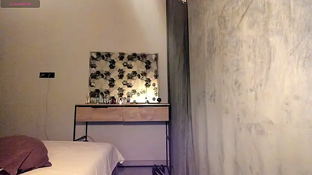 Snapshot of Selena_Rase chatting on November 2025 03:39:01 PM Selena Rase online show from November 2025 03:39:01 PM