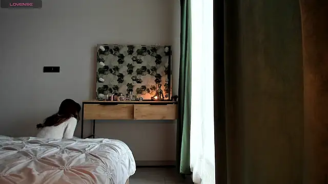 Selena Rase online show from January 2026 05:00:02 AM