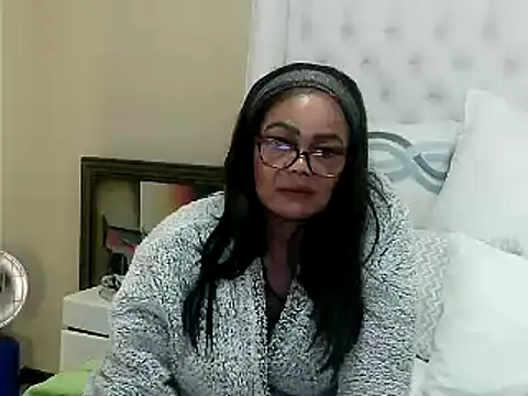 Carocurvy online show from March 2025 07:51:01 AM