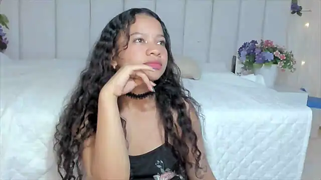 Snapshot of brithany_rousee chatting on February 2025 10:31:01 PM brithany rousee online show from February 2025 10:31:01 PM