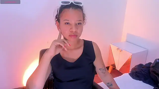 Snapshot of brithany_rousee chatting on September 2025 04:47:02 PM brithany rousee online show from September 2025 04:47:02 PM