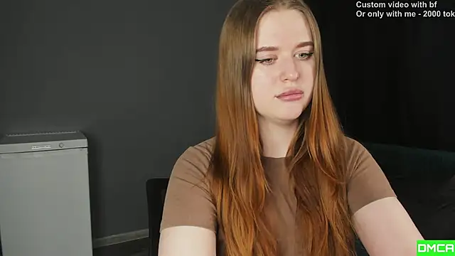 Snapshot of Pinku_kitsune chatting on February 2026 05:18:02 AM Pinku kitsune online show from February 2026 05:18:02 AM