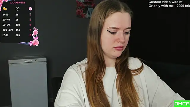 Snapshot of Pinku_kitsune chatting on February 2026 05:26:02 AM Pinku kitsune online show from February 2026 05:26:02 AM