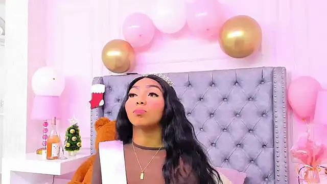 HaileeRoberts online show from December 2025 12:31:01 PM