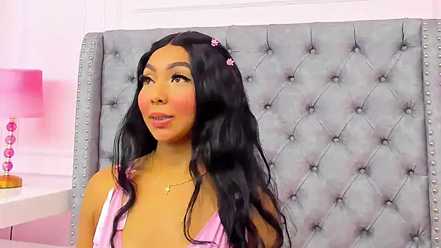 Snapshot of HaileeRoberts chatting on November 2025 12:31:02 PM HaileeRoberts online show from November 2025 12:31:02 PM