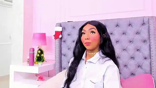 Snapshot of HaileeRoberts chatting on November 2025 12:27:02 PM HaileeRoberts online show from November 2025 12:27:02 PM