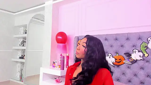 Snapshot of HaileeRoberts chatting on October 2025 01:12:01 PM HaileeRoberts online show from October 2025 01:12:01 PM