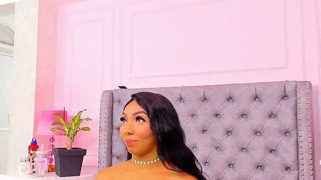 HaileeRoberts online show from February 2026 12:21:01 PM