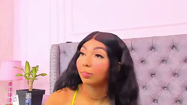 HaileeRoberts online show from January 2026 01:03:01 PM