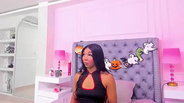 Snapshot of HaileeRoberts chatting on October 2025 12:38:02 PM HaileeRoberts online show from October 2025 12:38:02 PM