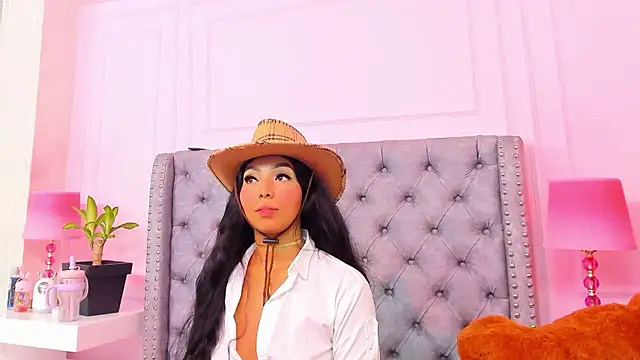 HaileeRoberts online show from January 2026 12:30:01 PM