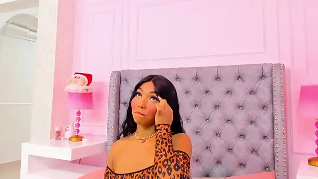 Snapshot of HaileeRoberts chatting on November 2025 12:20:01 PM HaileeRoberts online show from November 2025 12:20:01 PM