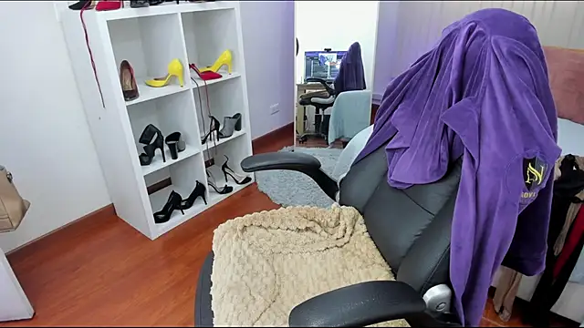 Snapshot of Victoria_collins_1 chatting on March 2025 03:47:02 PM Victoria collins 1 online show from March 2025 03:47:02 PM