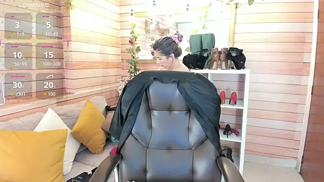 Victoria collins 1 online show from March 2026 12:13:01 PM