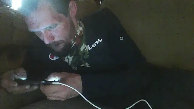 luke thighwalker2469 online show from December 2025 12:28:02 AM