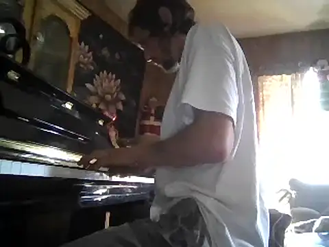 Snapshot of luke_thighwalker2469 chatting on January 2025 07:20:01 PM luke thighwalker2469 online show from January 2025 07:20:01 PM