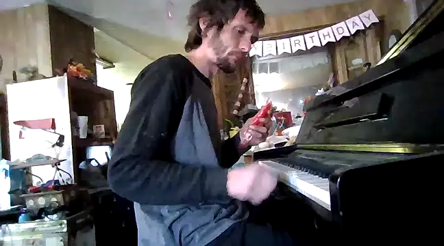 Snapshot of luke_thighwalker2469 chatting on January 2025 05:51:01 PM luke thighwalker2469 online show from January 2025 05:51:01 PM