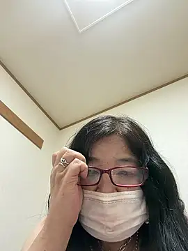 ryoko6681 online show from April 2026 03:19:01 PM