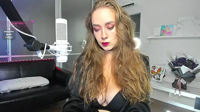Snapshot of AngelPaull chatting on December 2024 09:05:01 PM AngelPaull online show from December 2024 09:05:01 PM