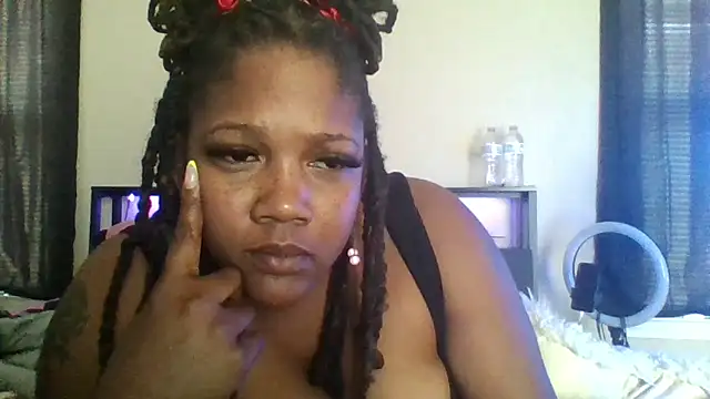 Snapshot of Naughty4Gifters27 chatting on June 2026 06:24:01 PM Naughty4Gifters27 online show from June 2026 06:24:01 PM