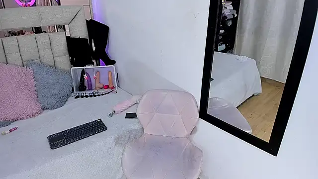 melody bonnet online show from February 2026 05:50:01 AM