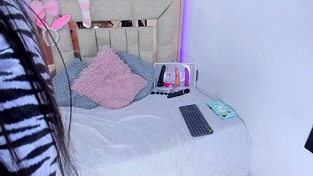 melody bonnet online show from March 2026 07:16:01 AM