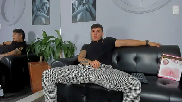 Cristopher strong online show from February 2025 11:16:02 AM