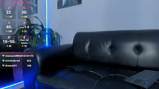 Cristopher strong online show from February 2025 04:03:02 PM