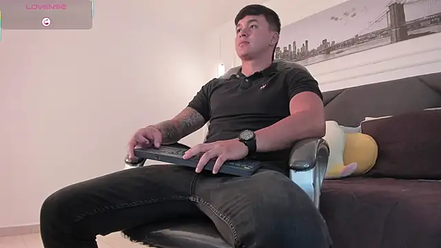 Snapshot of Cristopher_strong chatting on May 2026 12:41:02 PM Cristopher strong online show from May 2026 12:41:02 PM