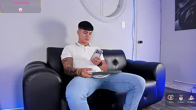 Cristopher strong online show from March 2026 12:55:01 PM