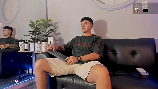Snapshot of Cristopher_strong chatting on July 2026 01:45:01 PM Cristopher strong online show from July 2026 01:45:01 PM