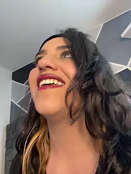 Snapshot of alyssa_magiic chatting on July 2026 05:35:01 PM alyssa magiic online show from July 2026 05:35:01 PM
