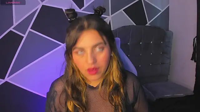 alyssa magiic online show from April 2026 06:12:02 PM