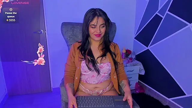 alyssa magiic online show from March 2026 06:01:01 PM