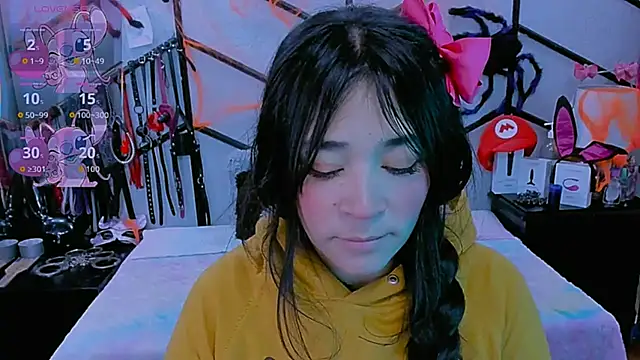 Snapshot of AlanaLuck chatting on October 2025 12:36:01 PM AlanaLuck online show from October 2025 12:36:01 PM