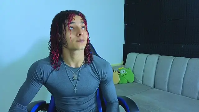 Demitryo online show from September 2025 03:50:01 AM