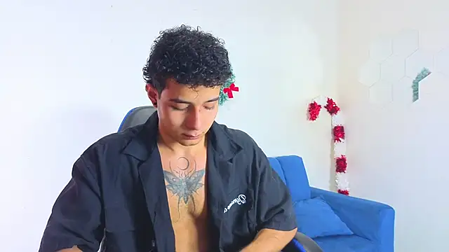 Demitryo online show from December 2025 04:28:01 AM