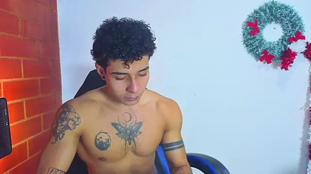 Demitryo online show from December 2025 04:12:02 AM