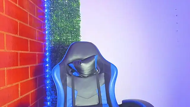 Demitryo online show from March 2026 03:46:01 AM